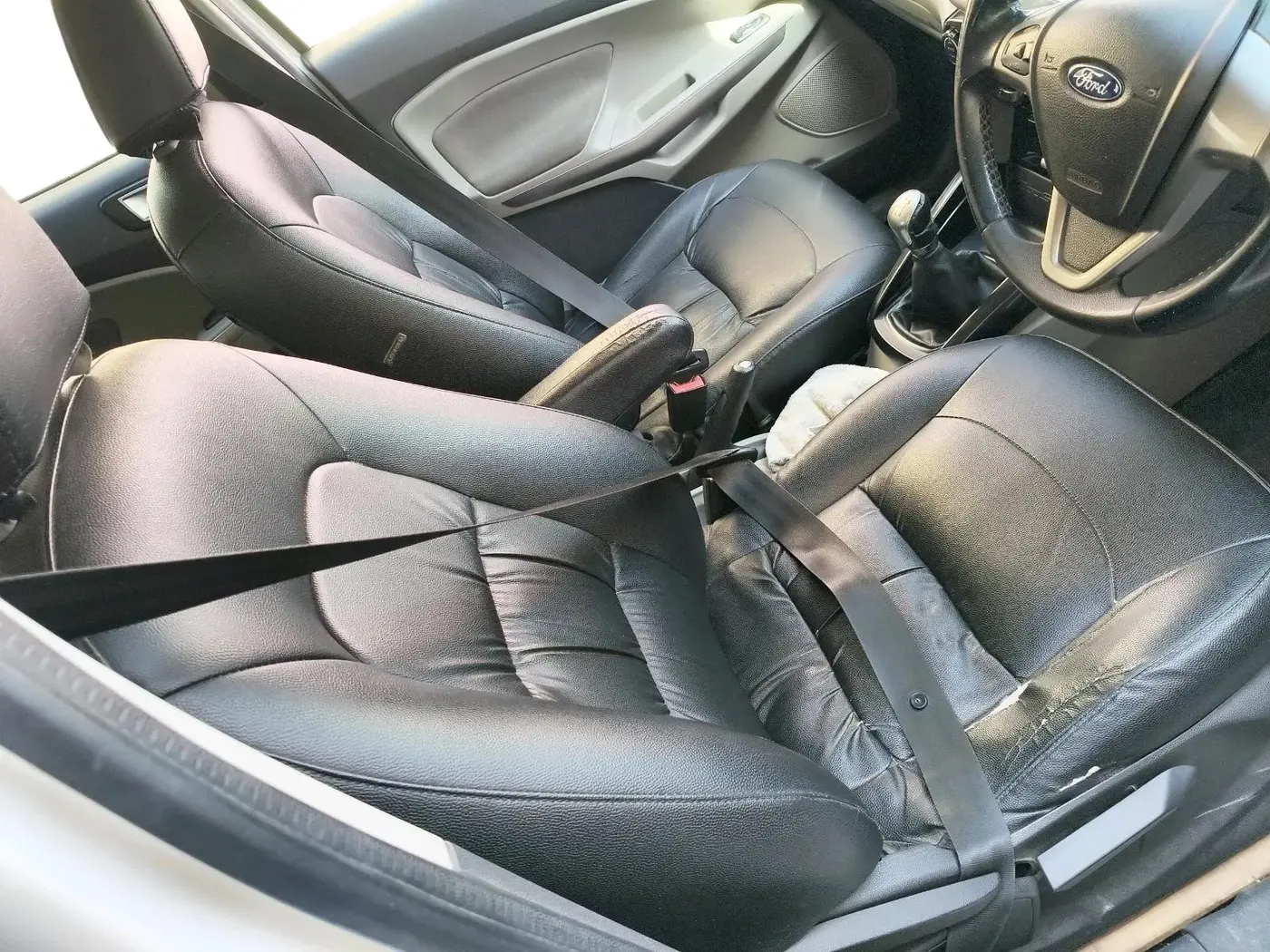 2014 Ford Ecosport TITANIUM 1.0L ECOBOOST, Petrol, Manual, 90,000 km, interior