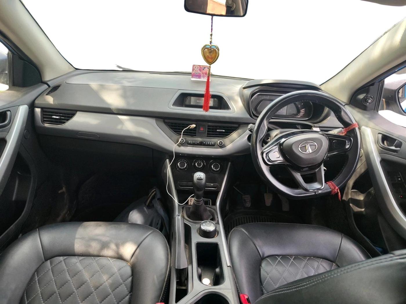 2020 Tata NEXON XM PETROL, CNG, Manual, 79,805 km, interior