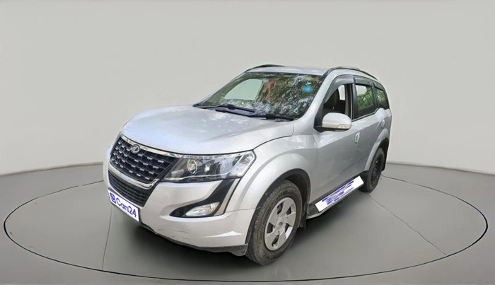2018 Mahindra XUV500 W7, Diesel, Manual, 62,612 km, exterior