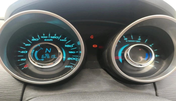 2018 Mahindra XUV500 W7, Diesel, Manual, 62,612 km, interior