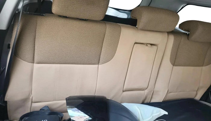 2018 Mahindra XUV500 W7, Diesel, Manual, 62,612 km, interior