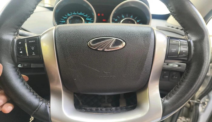 2018 Mahindra XUV500 W7, Diesel, Manual, 62,612 km, interior