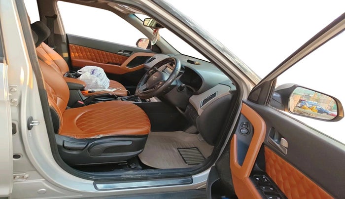2016 Hyundai Creta SX PLUS AT 1.6 DIESEL, Diesel, Automatic, 74,858 km, interior