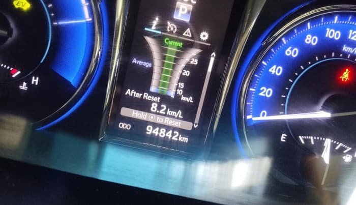 2016 Toyota Camry HYBRID, Hybrid, Automatic, 94,842 km, interior