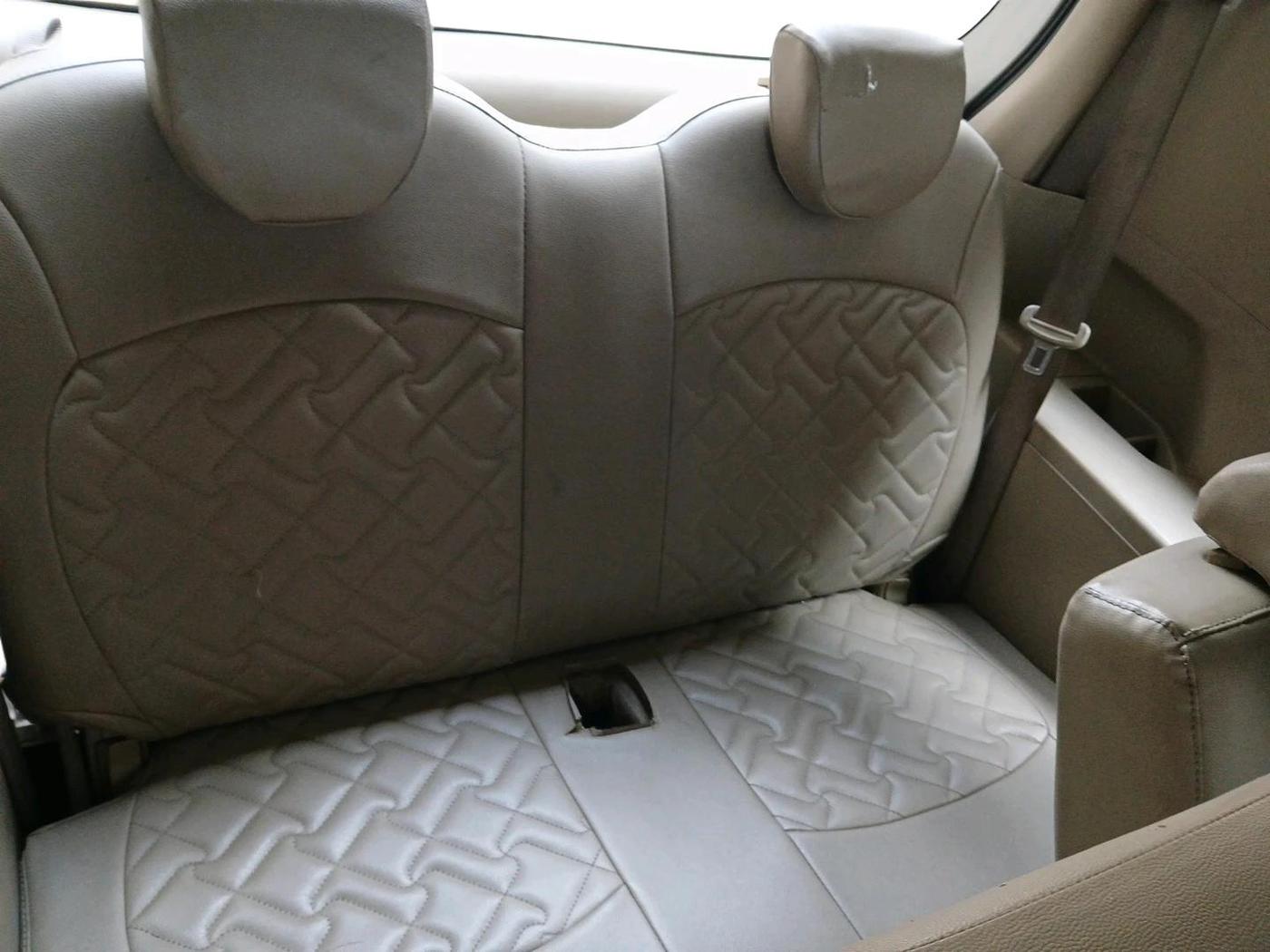 2013 Maruti Ertiga VXI, Petrol, Manual, 65,967 km, interior