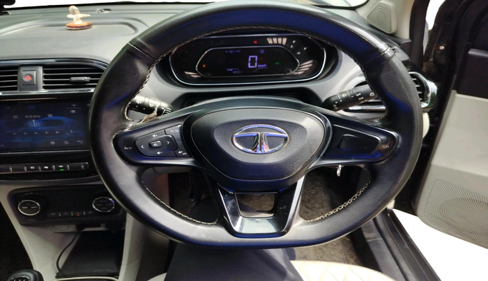 2022 Tata Tiago XZ PLUS CNG, CNG, Manual, 92,635 km, interior
