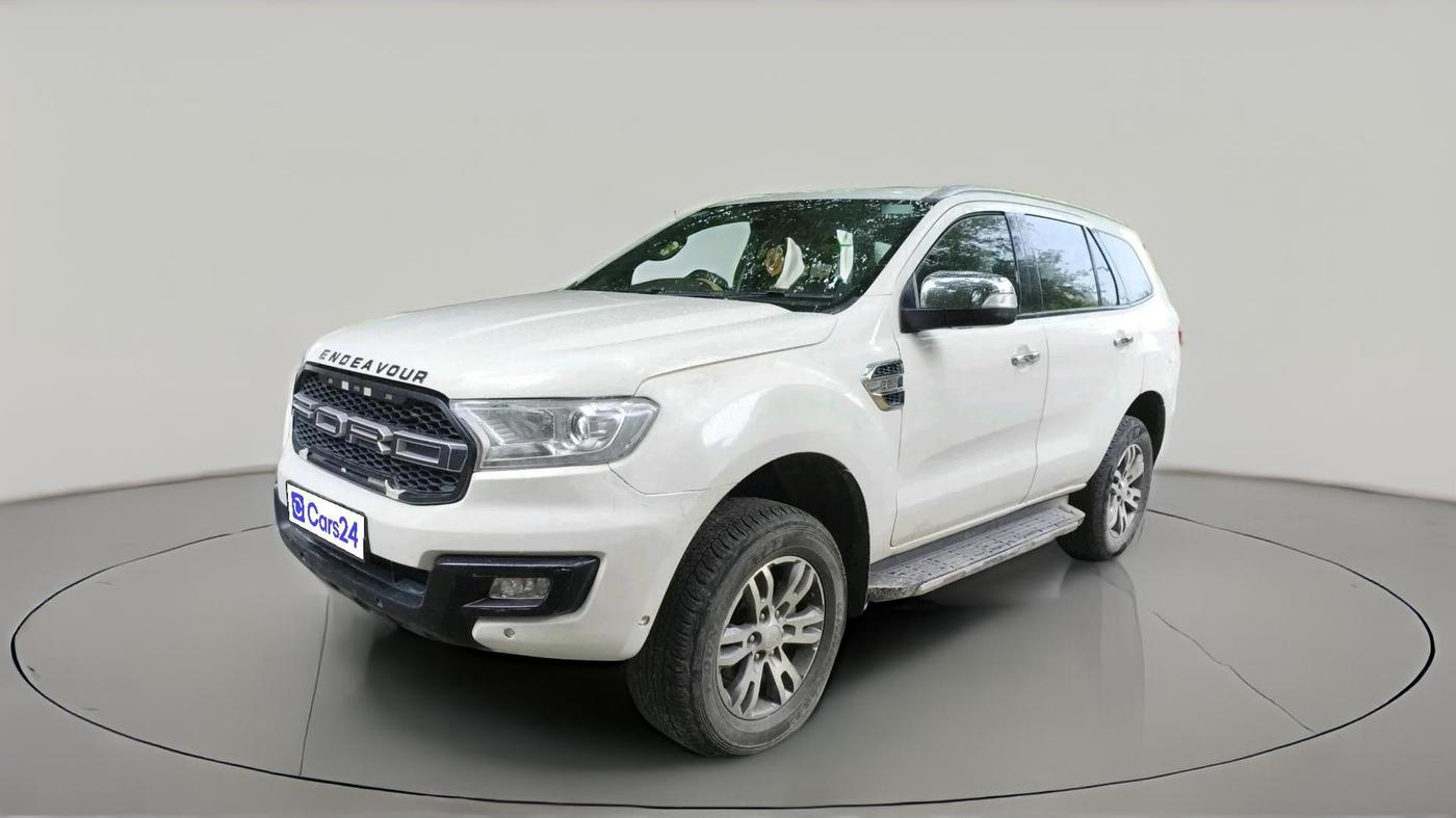 2017 Ford Endeavour TITANIUM 3.2 4X4 AT, Diesel, Automatic, 1,09,663 km, exterior