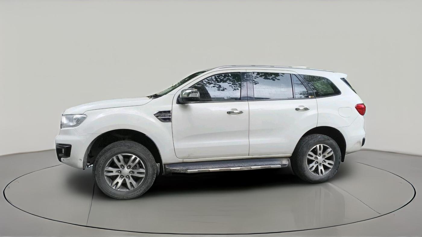 2017 Ford Endeavour TITANIUM 3.2 4X4 AT, Diesel, Automatic, 1,09,663 km, exterior