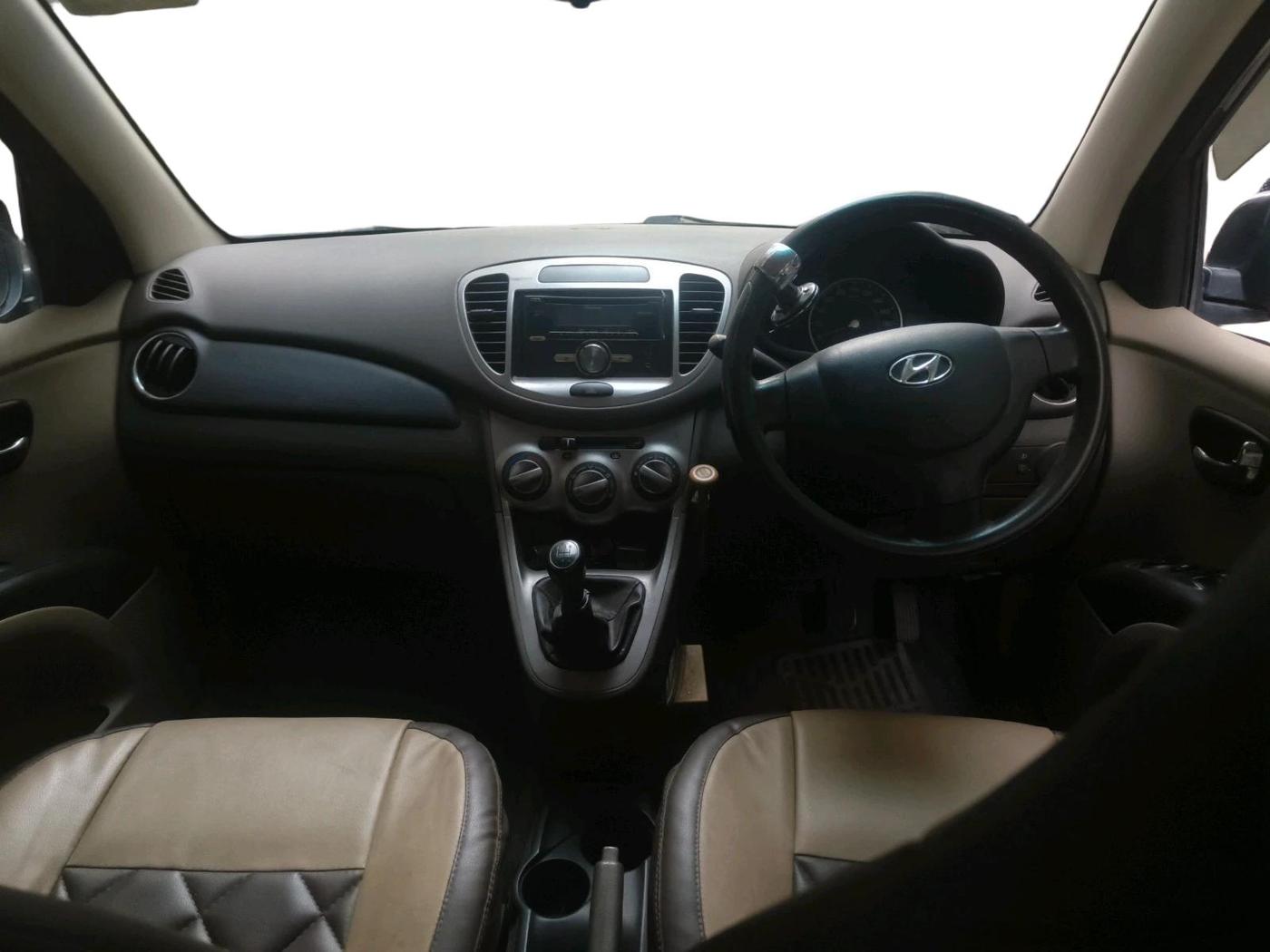 2012 Hyundai i10 MAGNA 1.2, Petrol, Manual, 32,281 km, interior