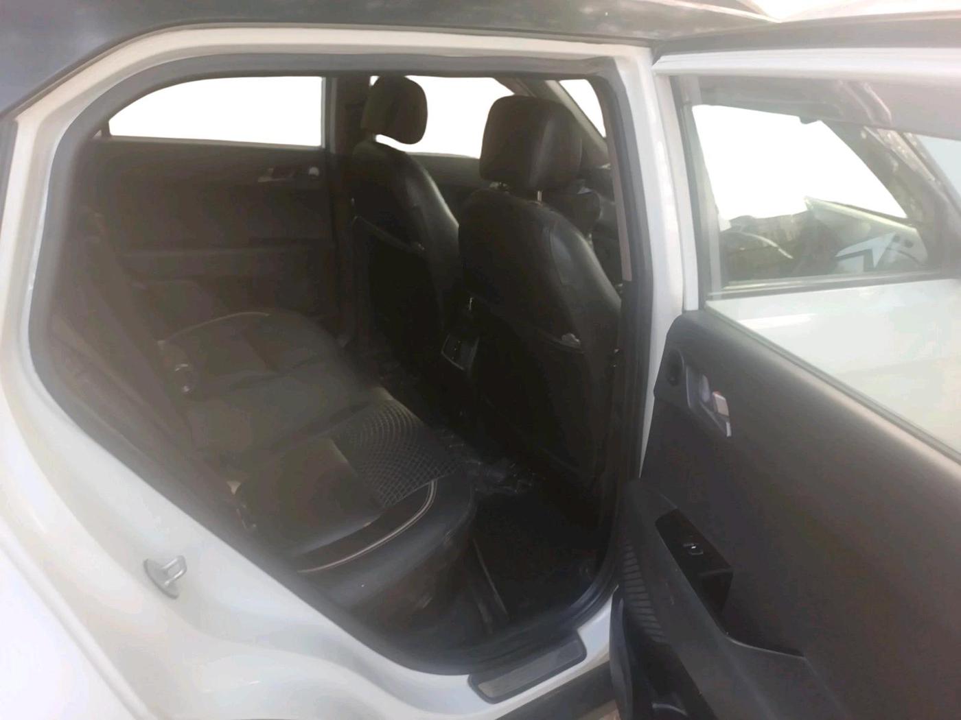 2015 Hyundai Creta  SX 1.6 Petrol , Petrol, Manual, 1,52,551 km, interior