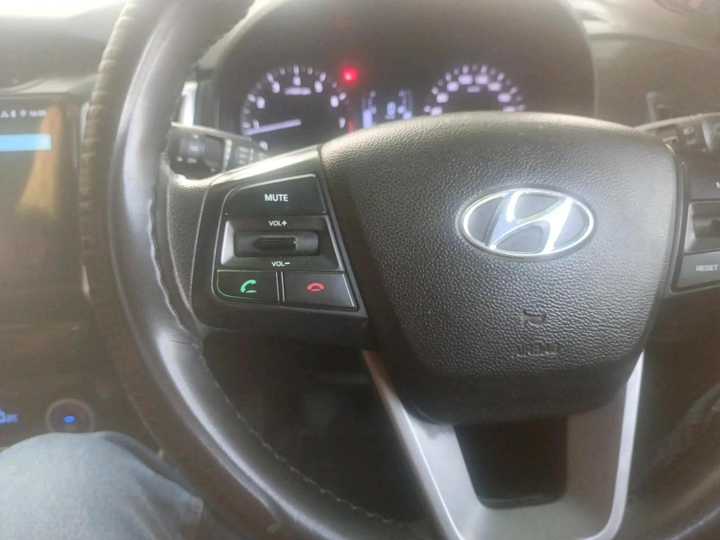 2015 Hyundai Creta  SX 1.6 Petrol , Petrol, Manual, 1,52,551 km, interior