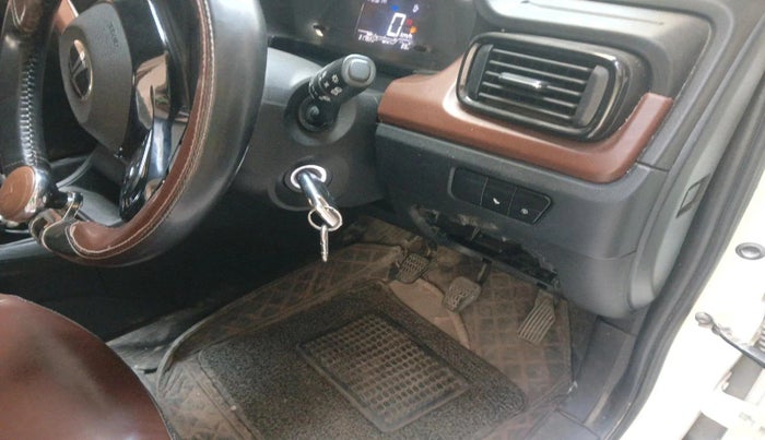 2024 Tata PUNCH PURE MT, Petrol, Manual, 31,792 km, interior