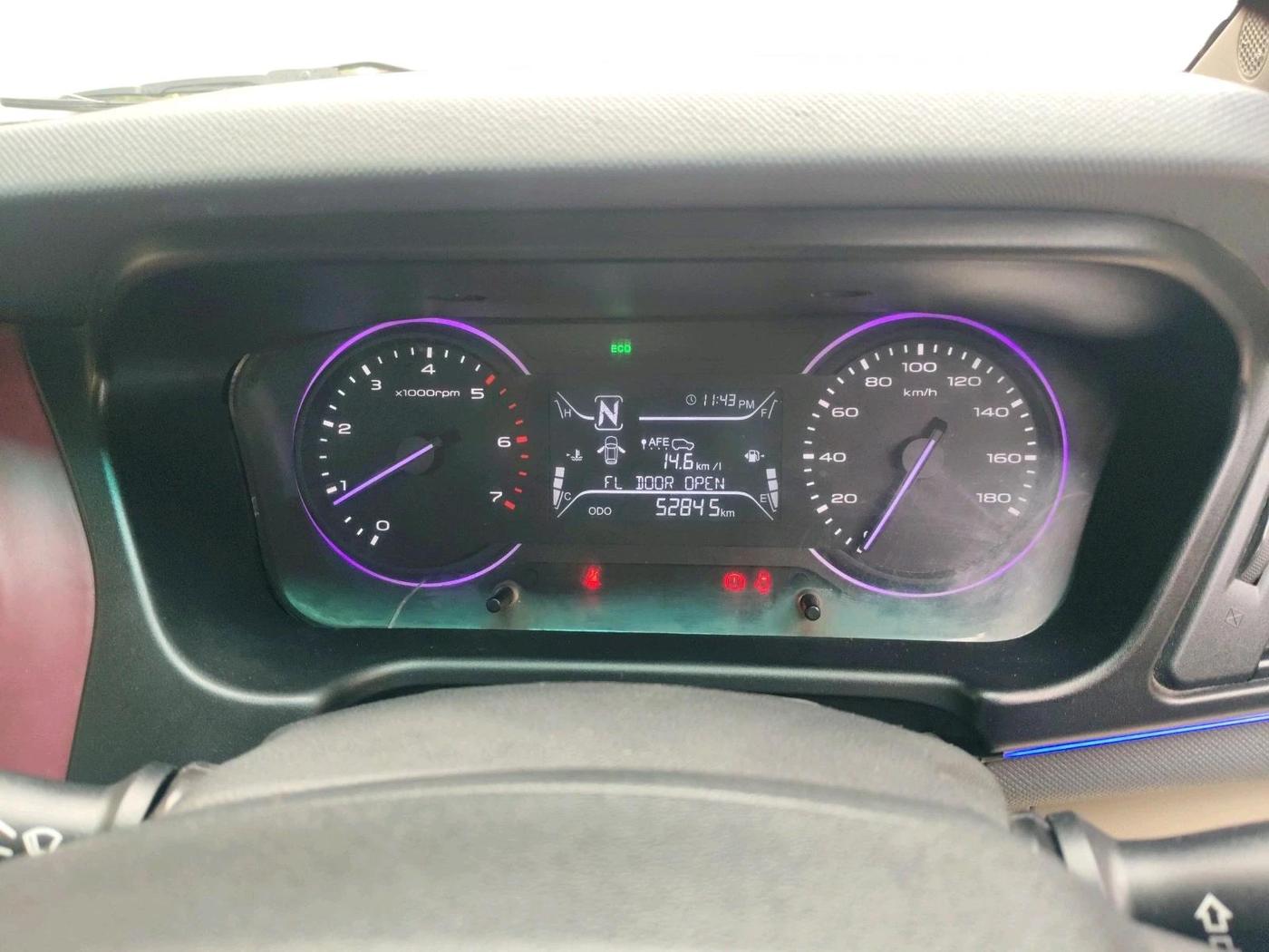 2019 Mahindra MARAZZO M2 8 STR, Diesel, Manual, 52,845 km, interior