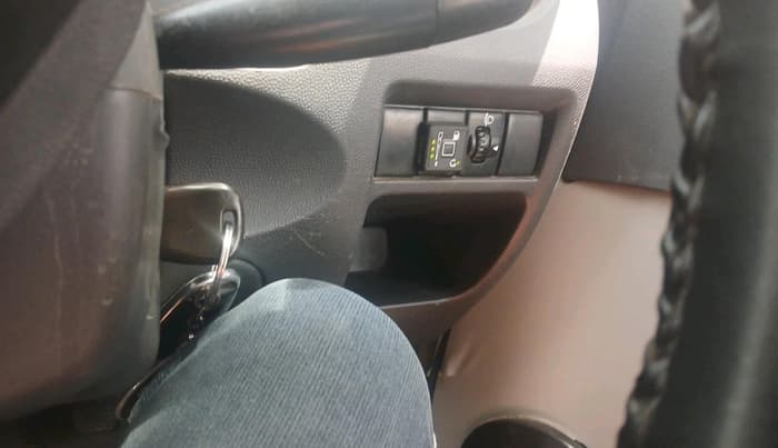 2017 Maruti Alto 800 LXI, CNG, Manual, 62,286 km, interior