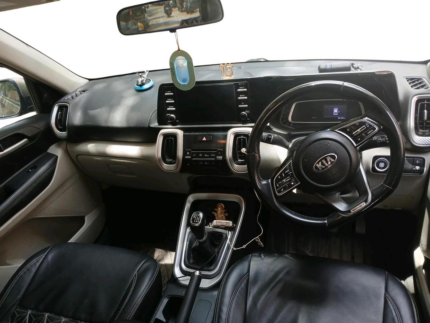 2020 KIA SONET HTX 1.0 IMT, Petrol, Manual, 66,165 km, interior
