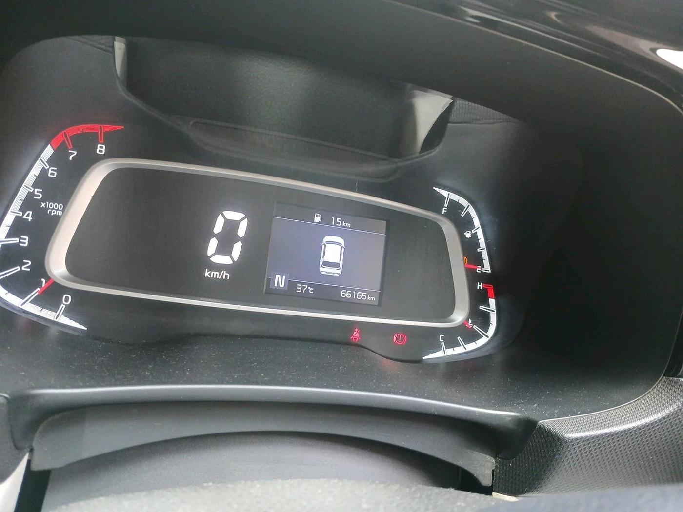 2020 KIA SONET HTX 1.0 IMT, Petrol, Manual, 66,165 km, interior