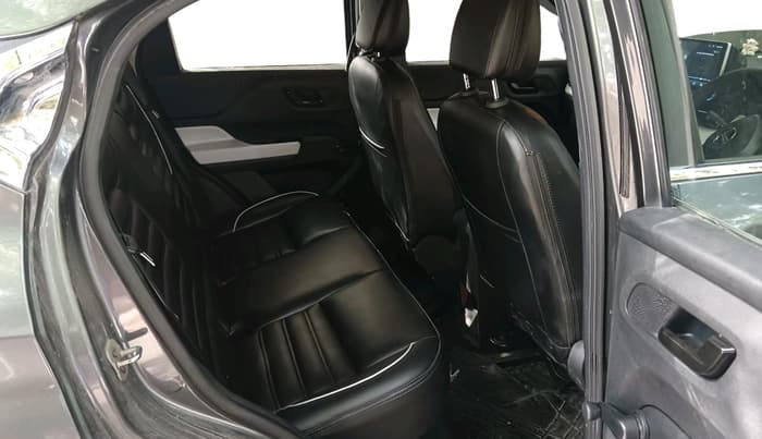 2024 Tata PUNCH PURE MT CNG, CNG, Manual, 16,711 km, interior