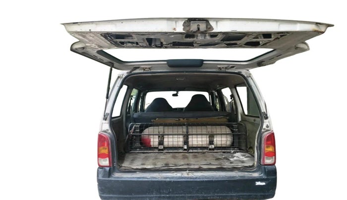 2011 Maruti Eeco 5 STR WITH A/C+HTR CNG, CNG, Manual, 2,60,212 km, exterior