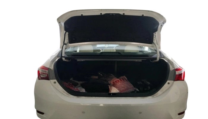 2015 Toyota Corolla Altis G PETROL, Petrol, Manual, 1,05,086 km, exterior