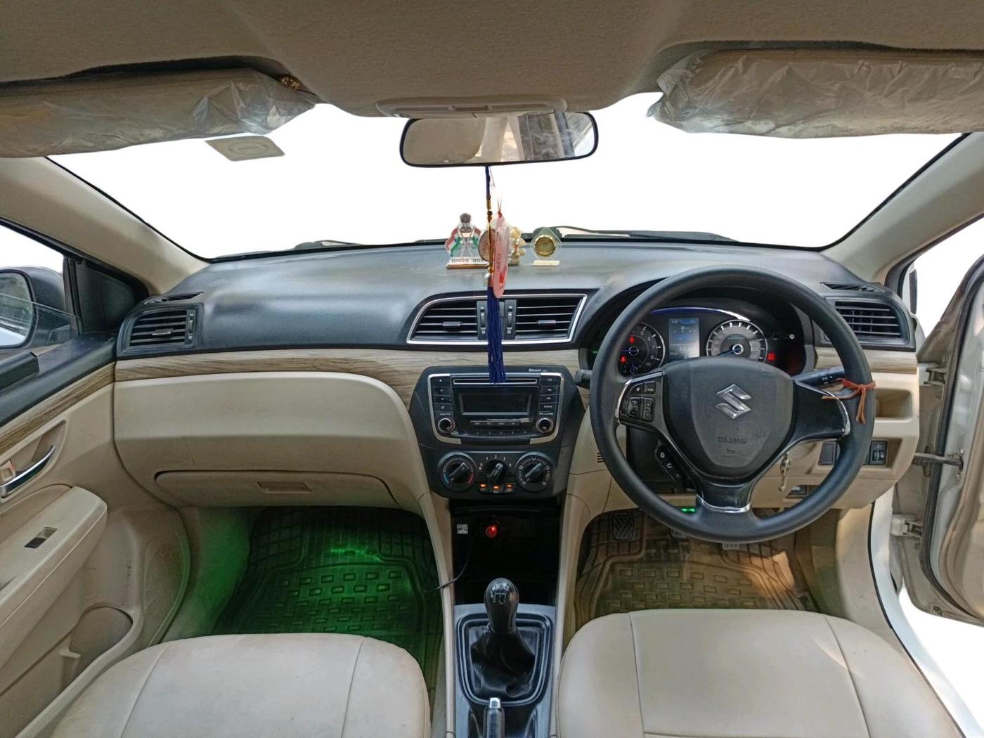 2020 Maruti Ciaz SIGMA 1.5 SHVS MT  PETROL, Petrol, Manual, 60,527 km, interior