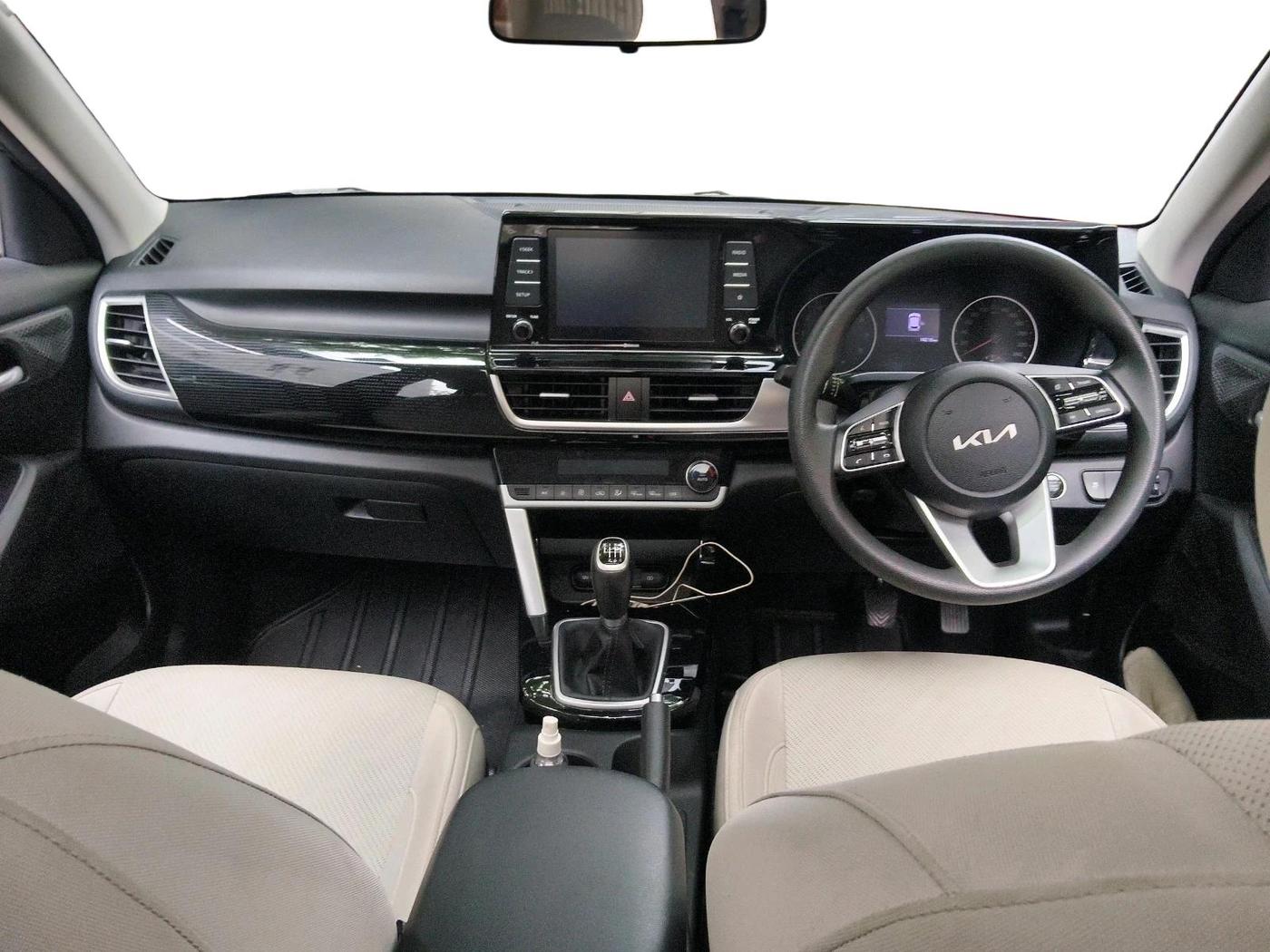 2022 KIA SELTOS HTK PLUS 1.5 IMT, Petrol, Manual, 14,216 km, interior