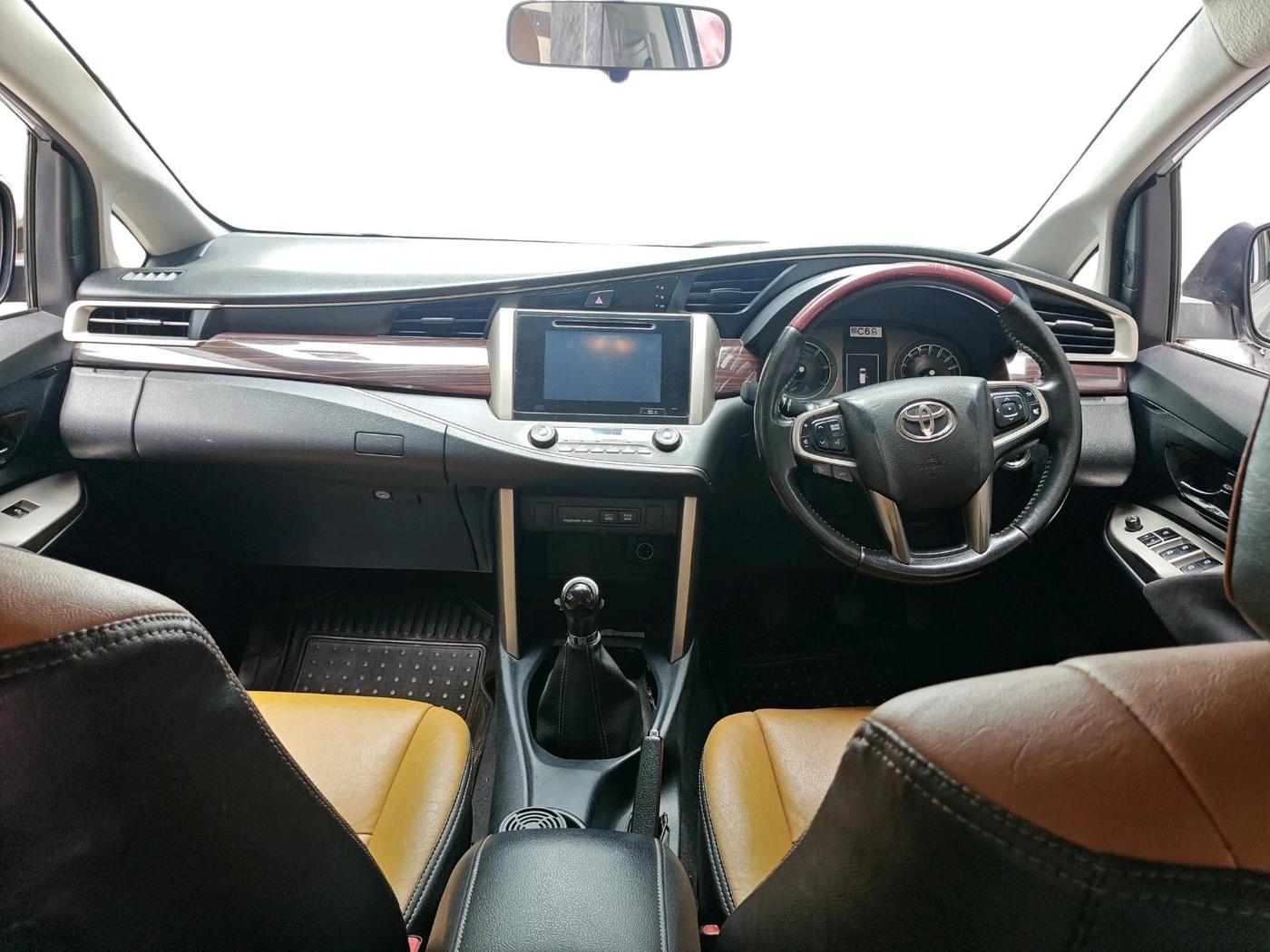 2018 Toyota Innova Crysta 2.4 VX 7 STR, Diesel, Manual, 2,64,874 km, interior
