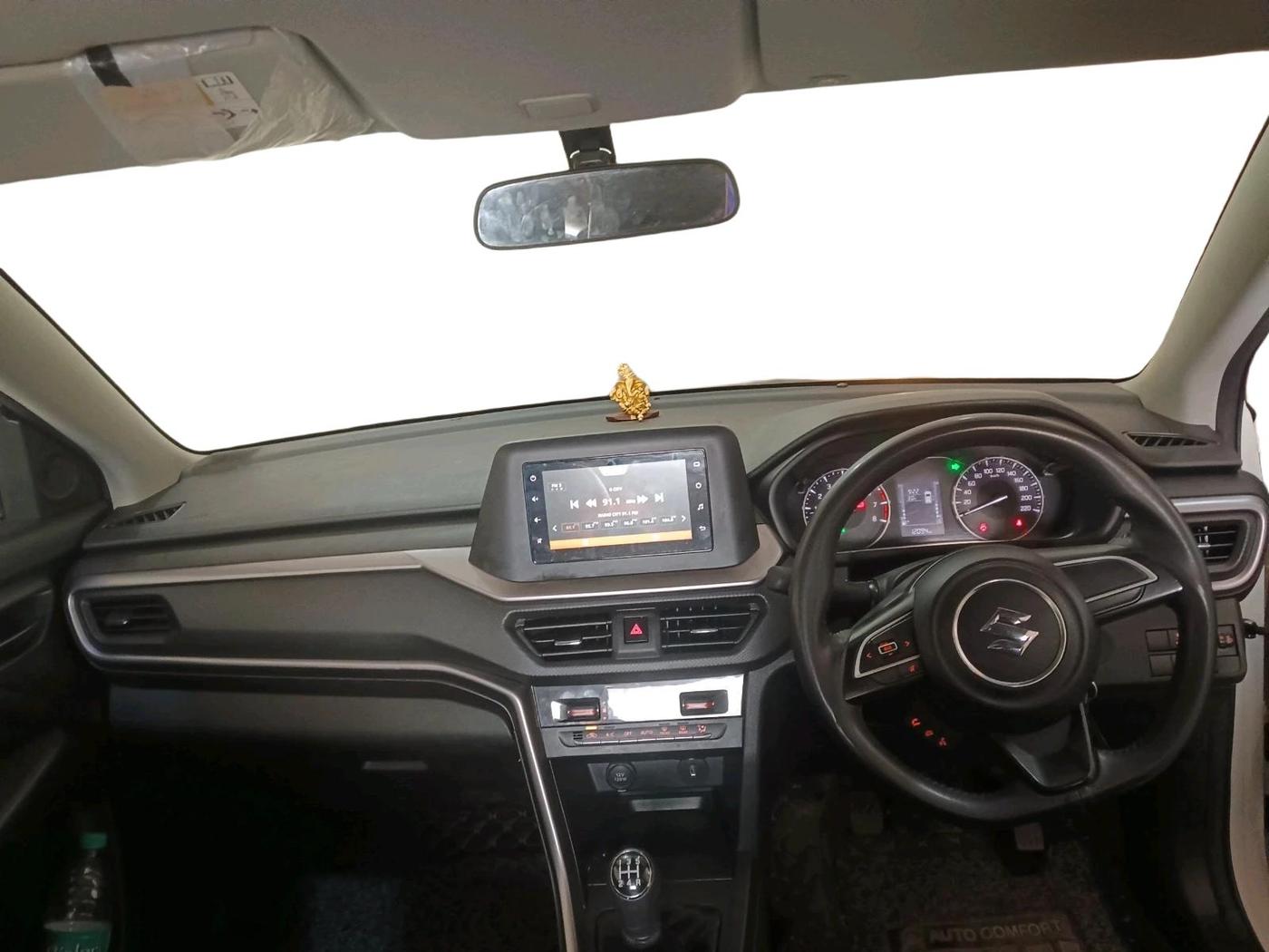 2024 Maruti BREZZA VXI, Petrol, Manual, 12,094 km, interior