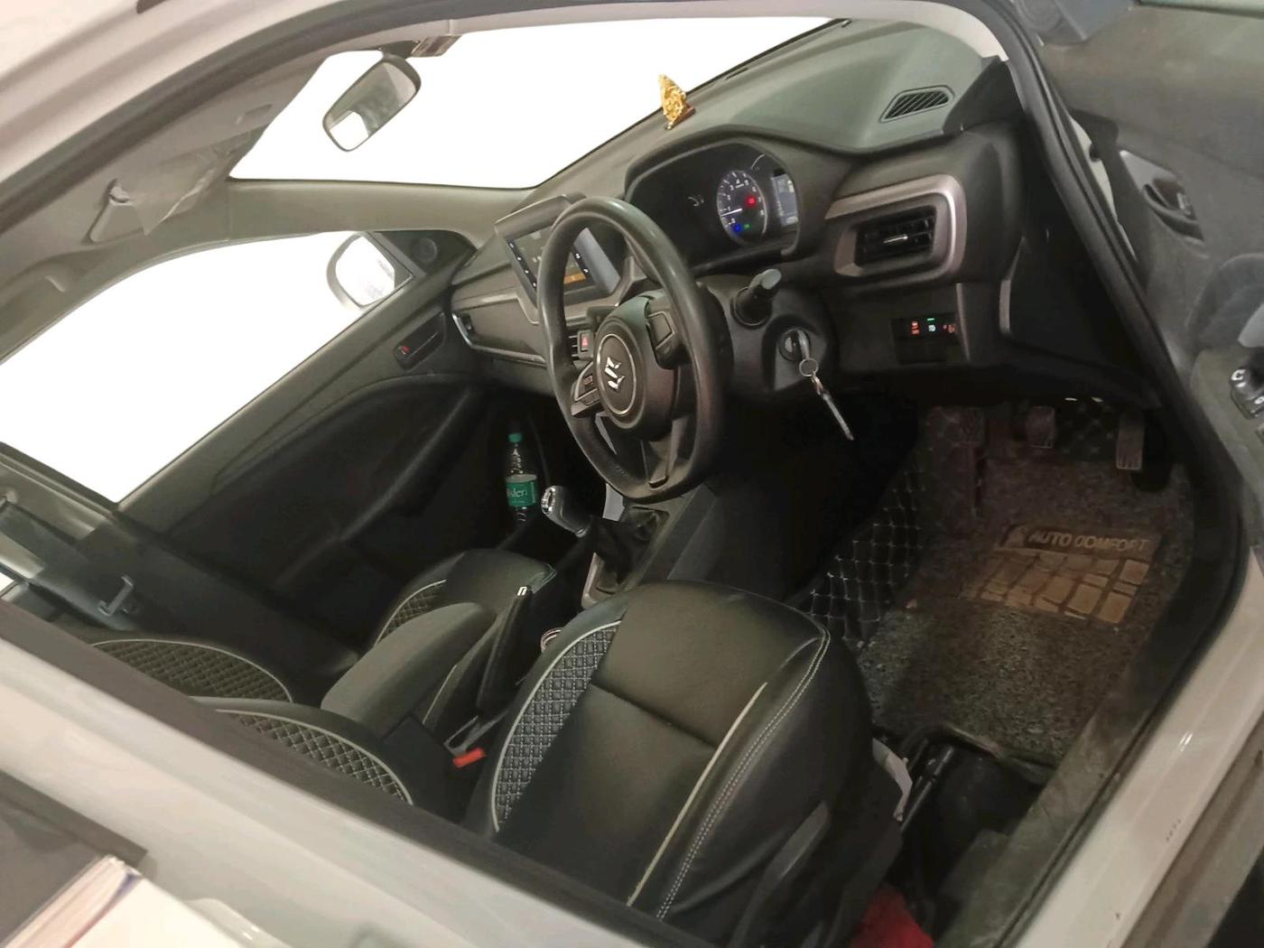 2024 Maruti BREZZA VXI, Petrol, Manual, 12,094 km, interior