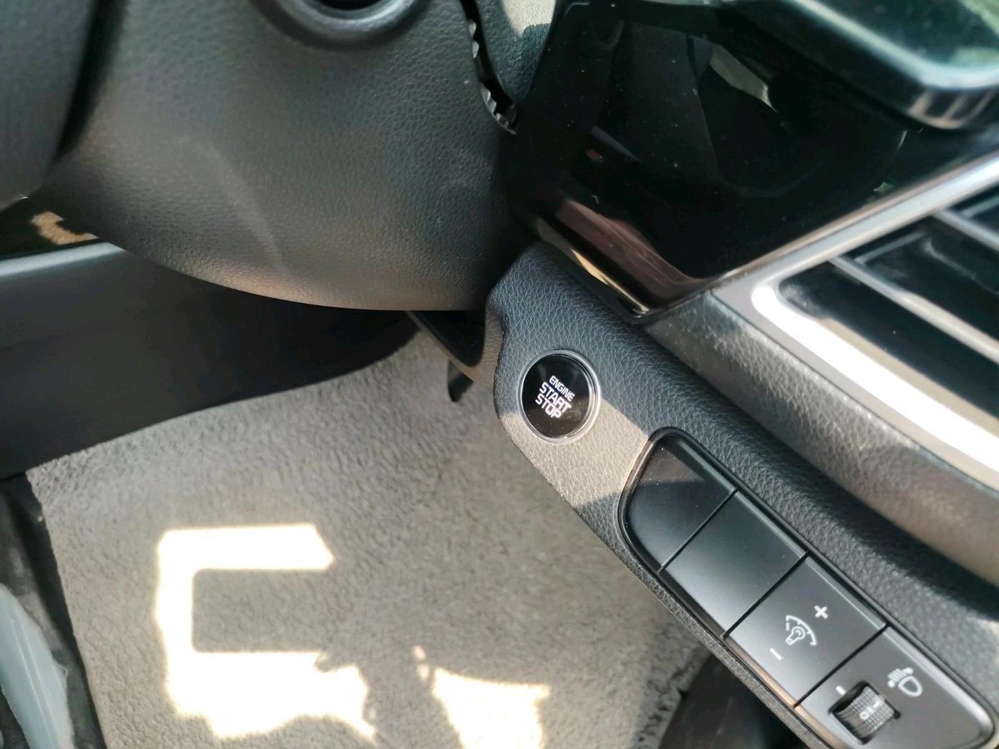 2022 KIA SELTOS HTK PLUS AT 1.5 DIESEL, Diesel, Automatic, 89,083 km, interior