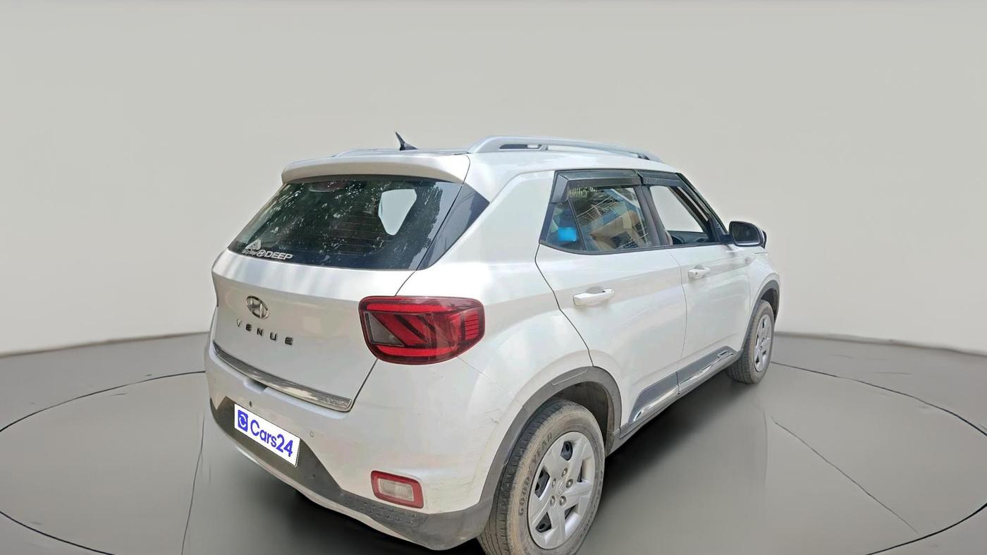 2019 Hyundai VENUE S 1.2, Petrol, Manual, 1,04,484 km, exterior