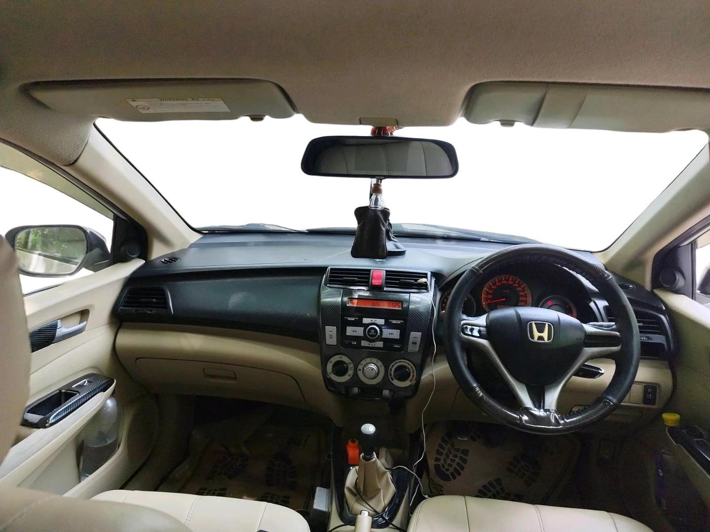 2011 Honda City 1.5L I-VTEC V MT, Petrol, Manual, 1,64,849 km, interior