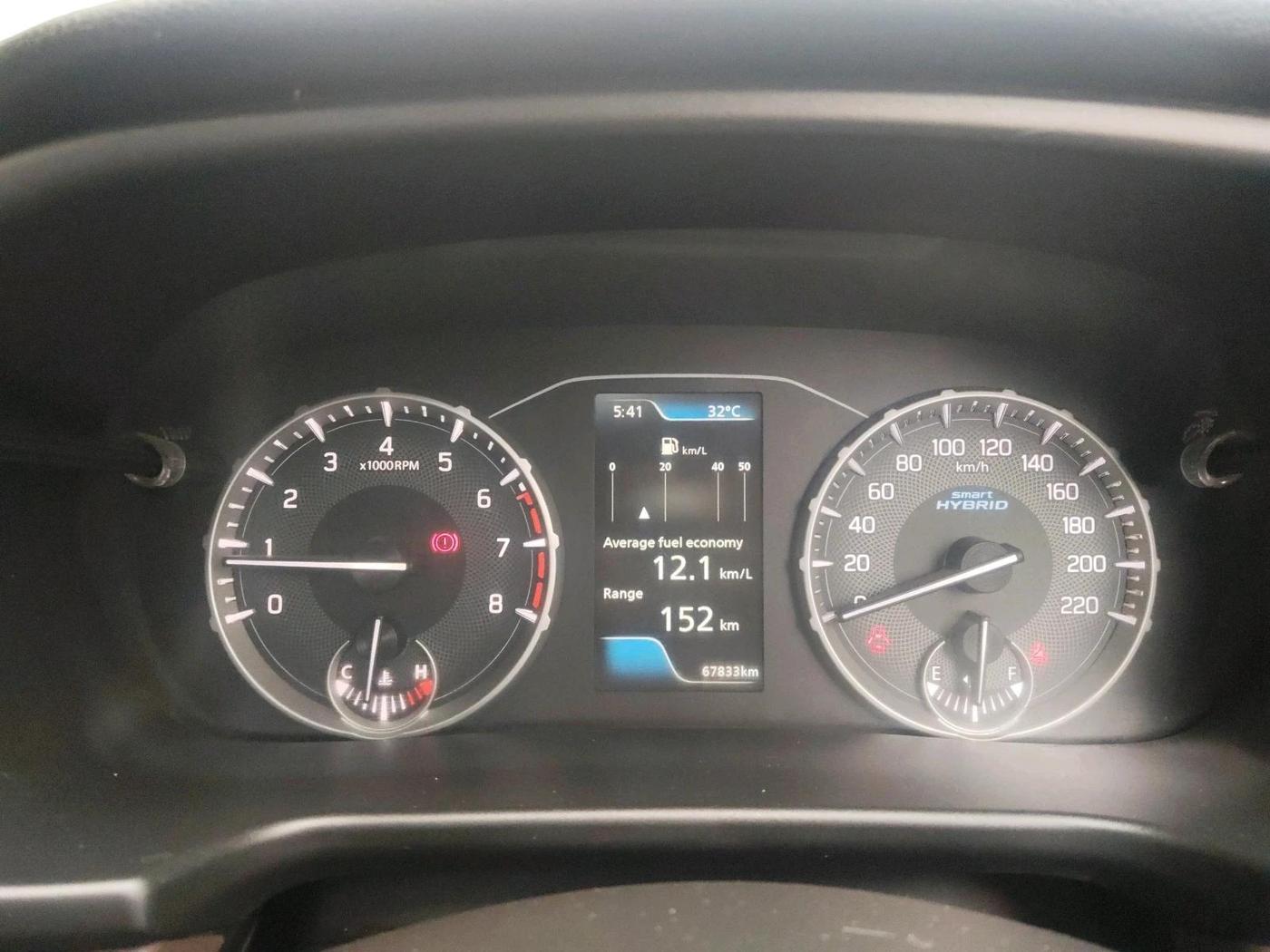 2023 Maruti BREZZA ZXI + SMART HYBRID, Petrol, Manual, 67,833 km, interior