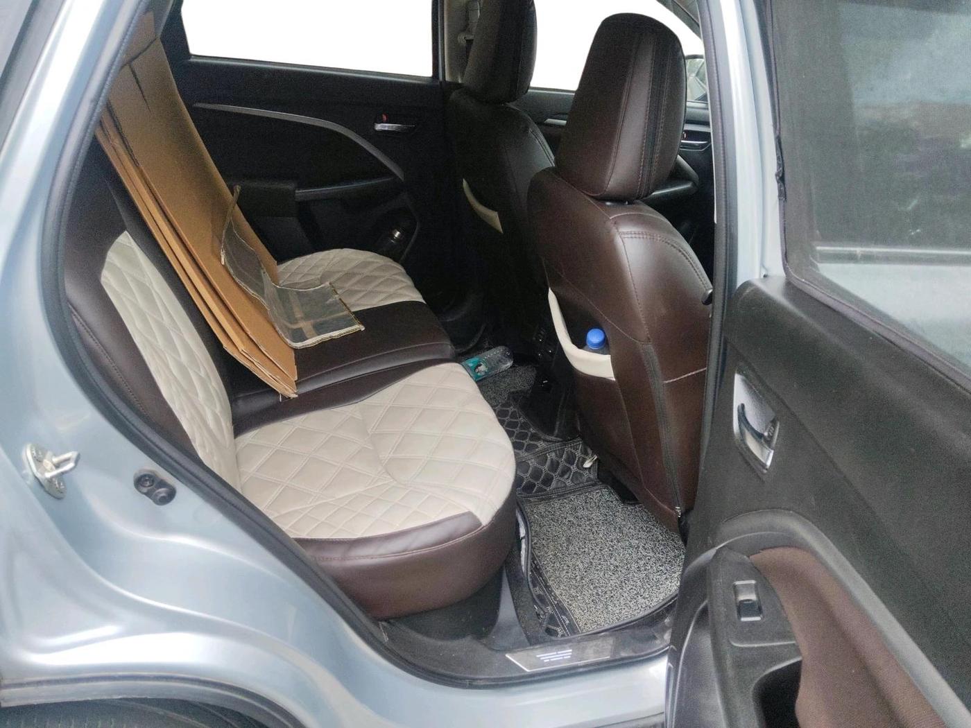 2023 Maruti BREZZA ZXI + SMART HYBRID, Petrol, Manual, 67,833 km, interior