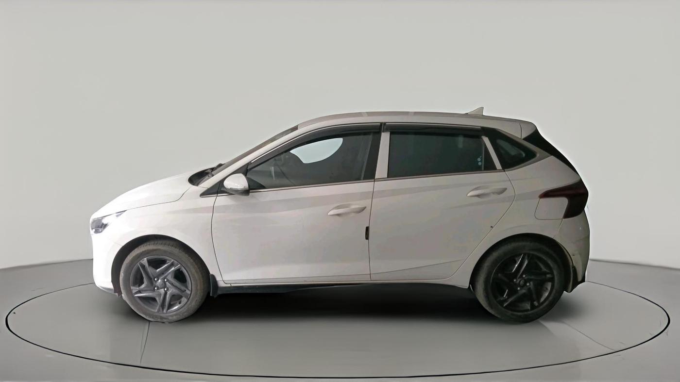 2022 Hyundai NEW I20 SPORTZ 1.2 MT, Petrol, Manual, 28,802 km, exterior