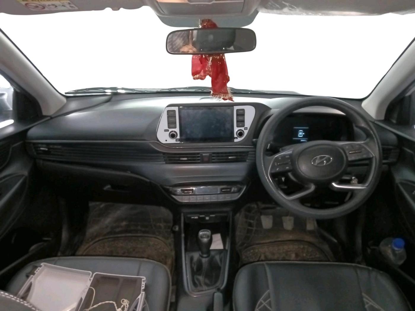 2022 Hyundai NEW I20 SPORTZ 1.2 MT, Petrol, Manual, 28,802 km, interior