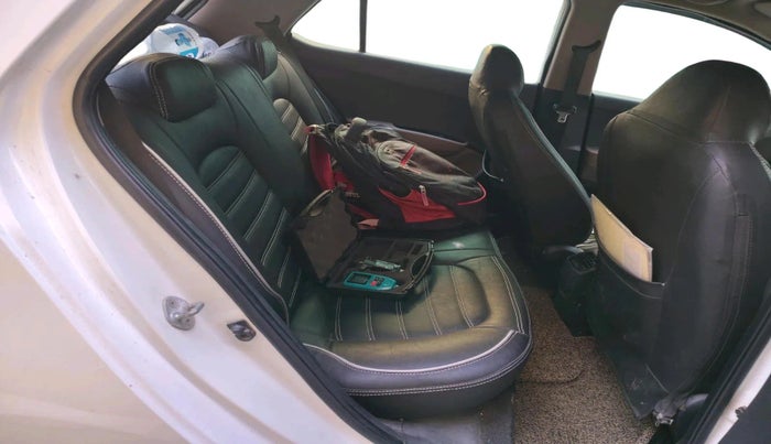 2018 Hyundai Grand i10 MAGNA 1.2 KAPPA VTVT, Petrol, Manual, 1,01,189 km, interior