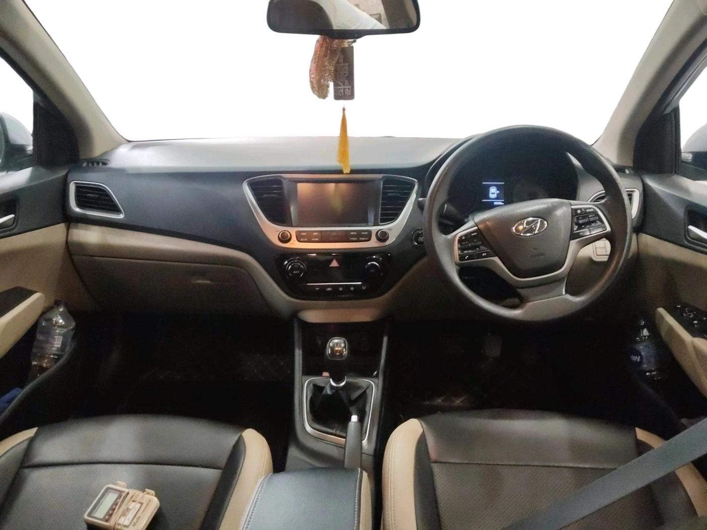 2019 Hyundai Verna 1.6 VTVT SX, Petrol, Manual, 33,530 km, interior