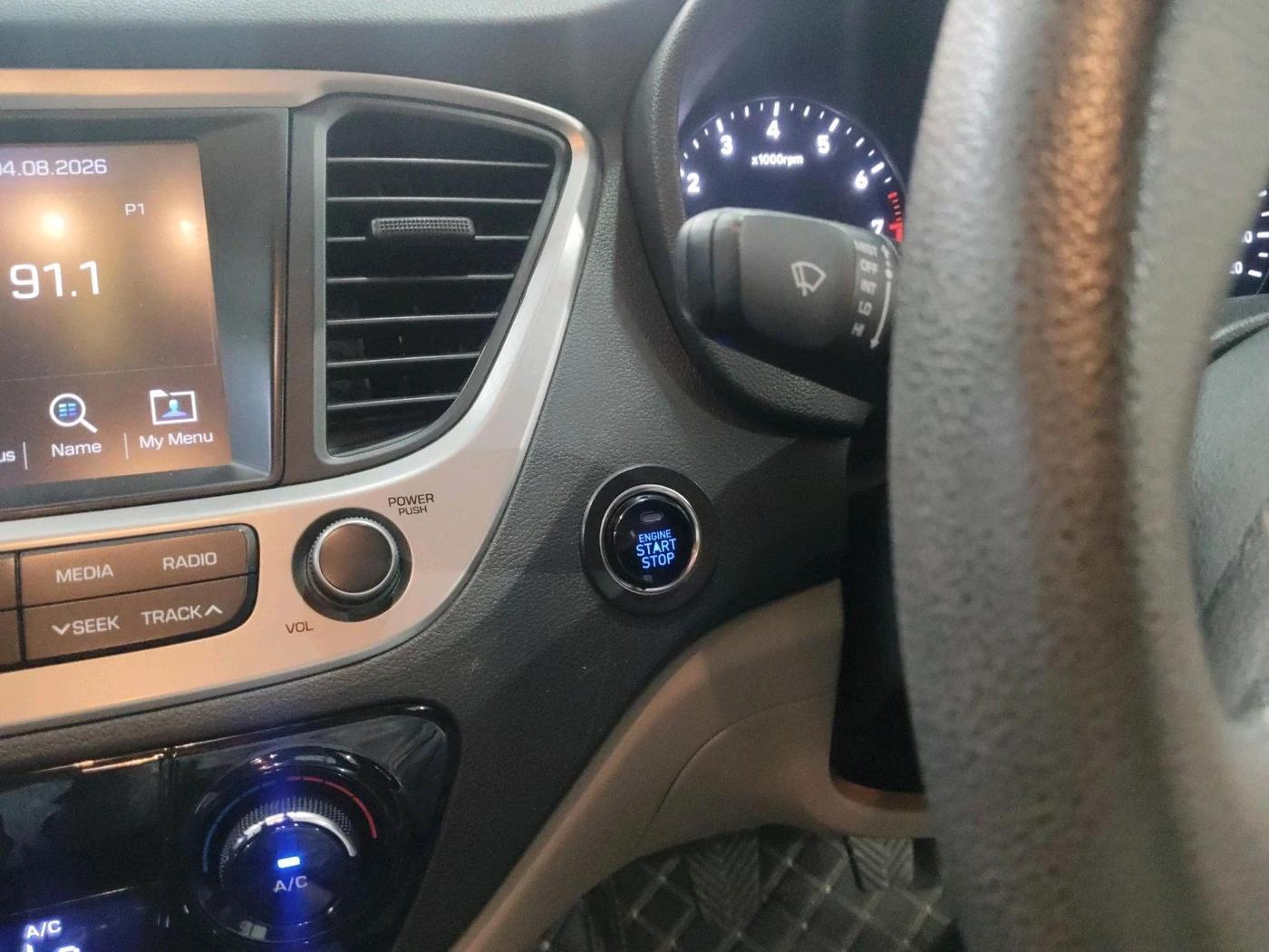 2019 Hyundai Verna 1.6 VTVT SX, Petrol, Manual, 33,530 km, interior