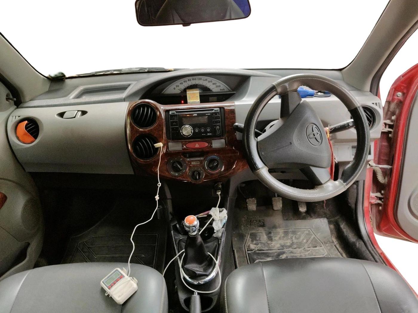 2011 Toyota Etios Liva G, Petrol, Manual, 47,091 km, interior