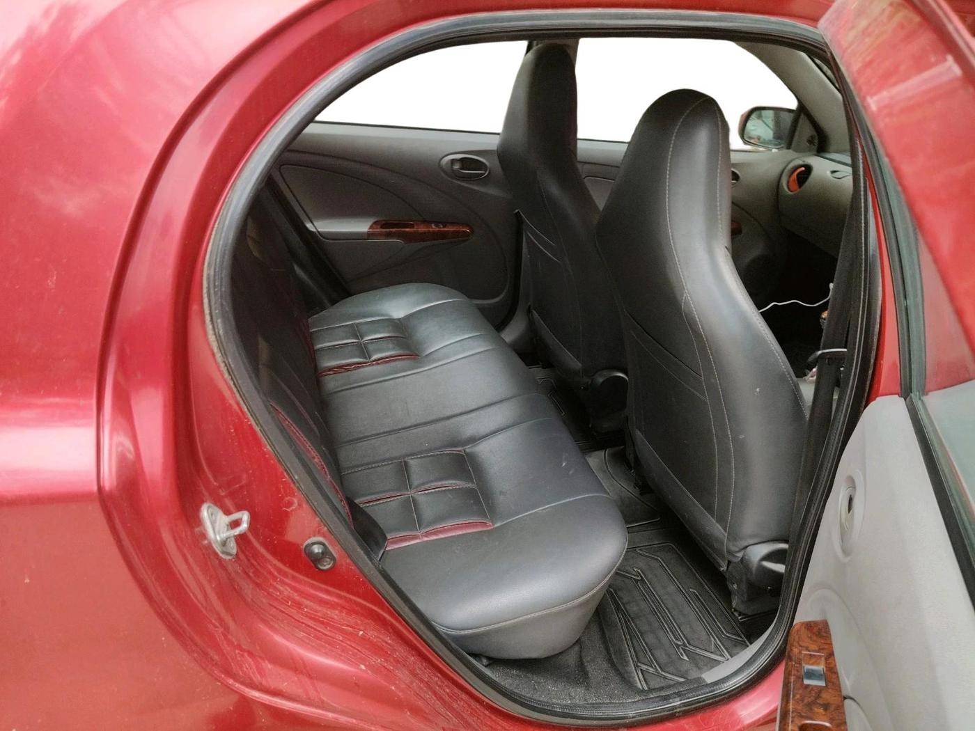 2011 Toyota Etios Liva G, Petrol, Manual, 47,091 km, interior