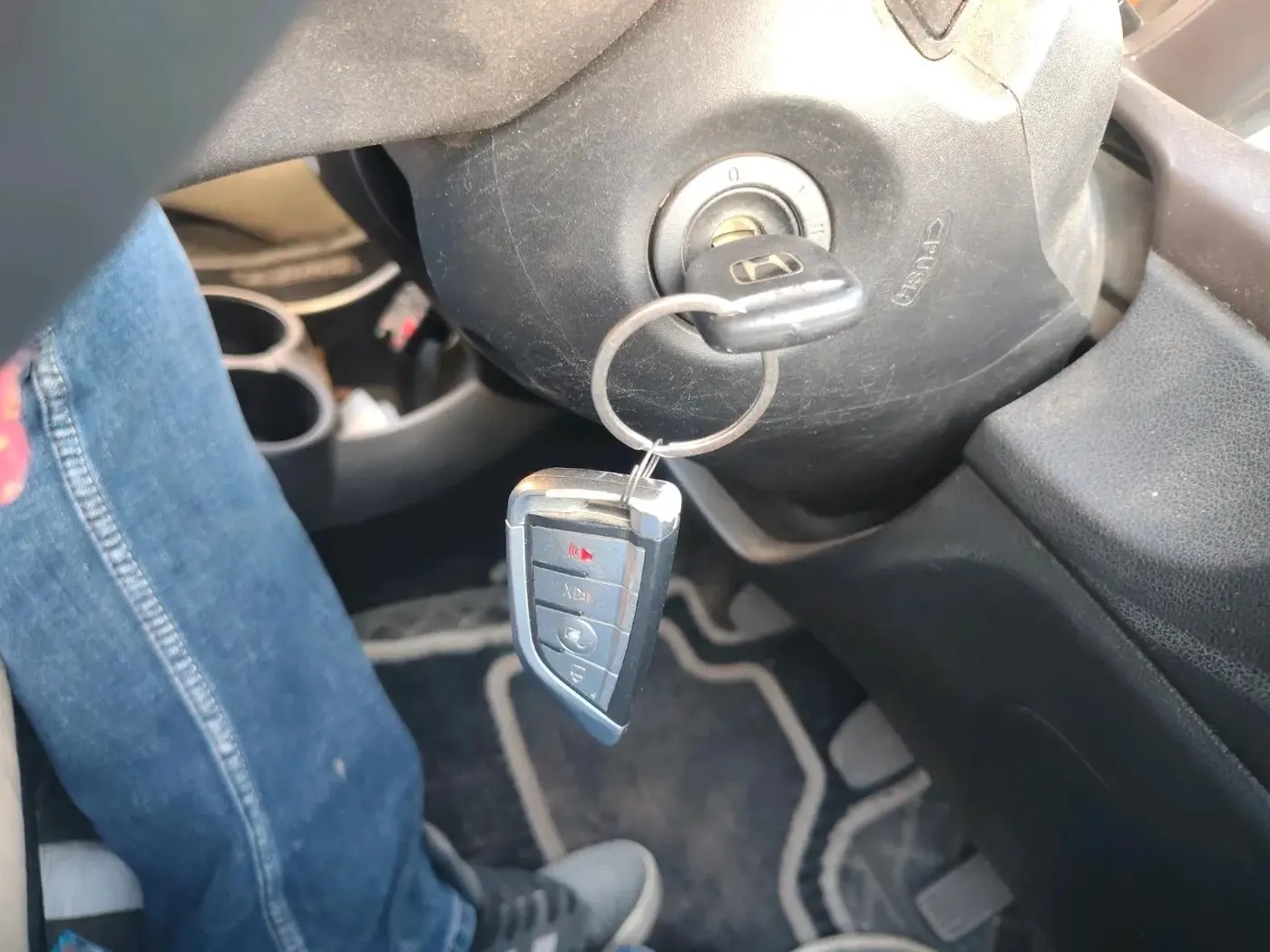 2012 Honda Brio EX MT, Petrol, Manual, 8,00,000 km, interior