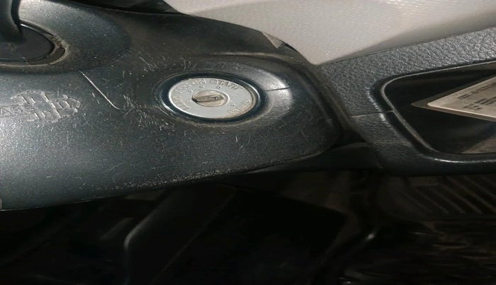 2013 Maruti Wagon R 1.0 LXI CNG, CNG, Manual, 2,18,913 km, interior