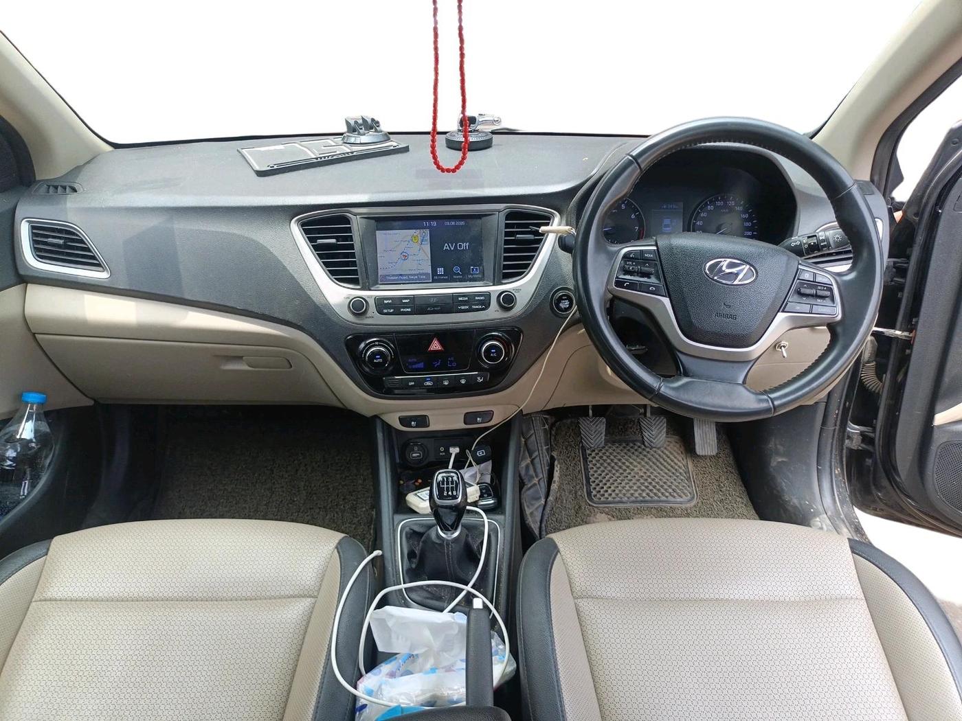 2019 Hyundai Verna 1.6 VTVT SX O, Petrol, Manual, 1,02,036 km, interior