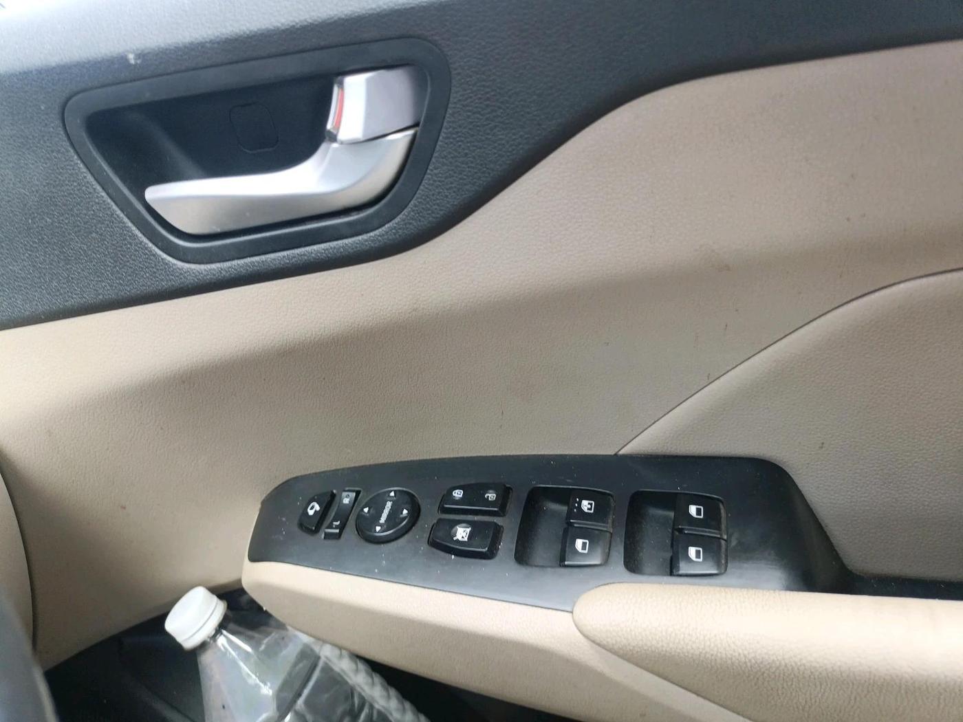 2019 Hyundai Verna 1.6 VTVT SX O, Petrol, Manual, 1,02,036 km, interior
