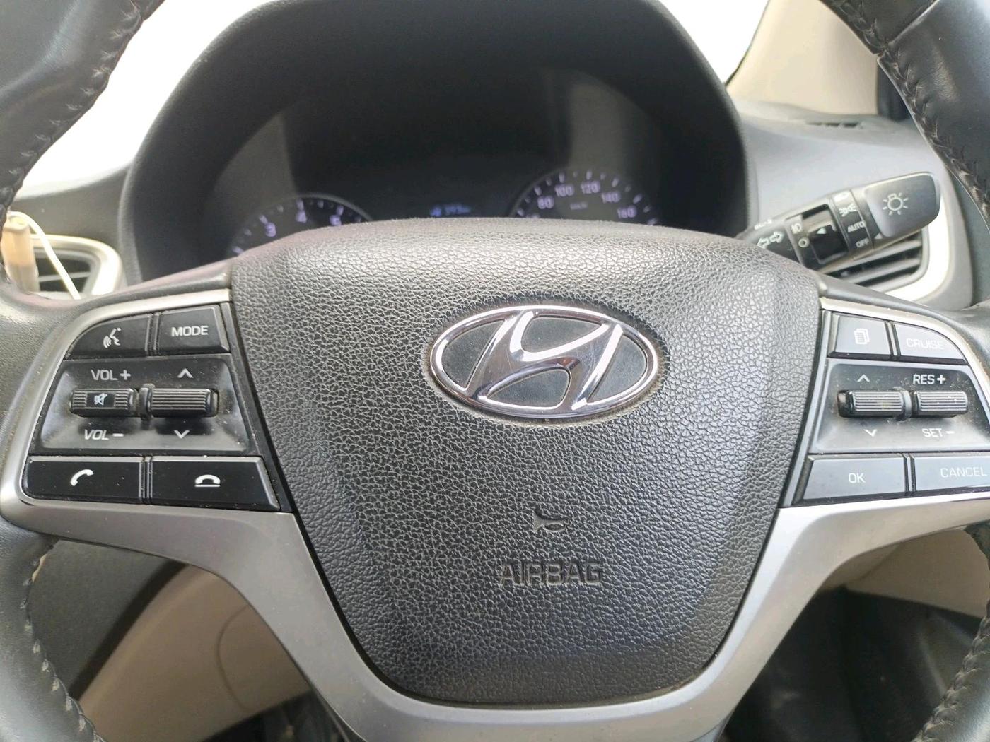2019 Hyundai Verna 1.6 VTVT SX O, Petrol, Manual, 1,02,036 km, interior