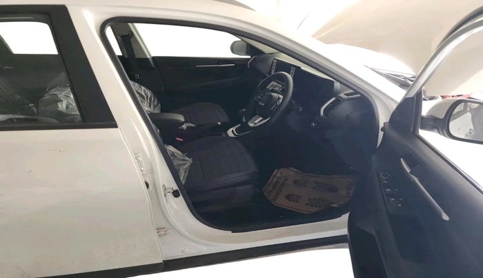 2023 KIA SONET HTK PLUS 1.0 IMT, Petrol, Manual, 5,480 km, interior