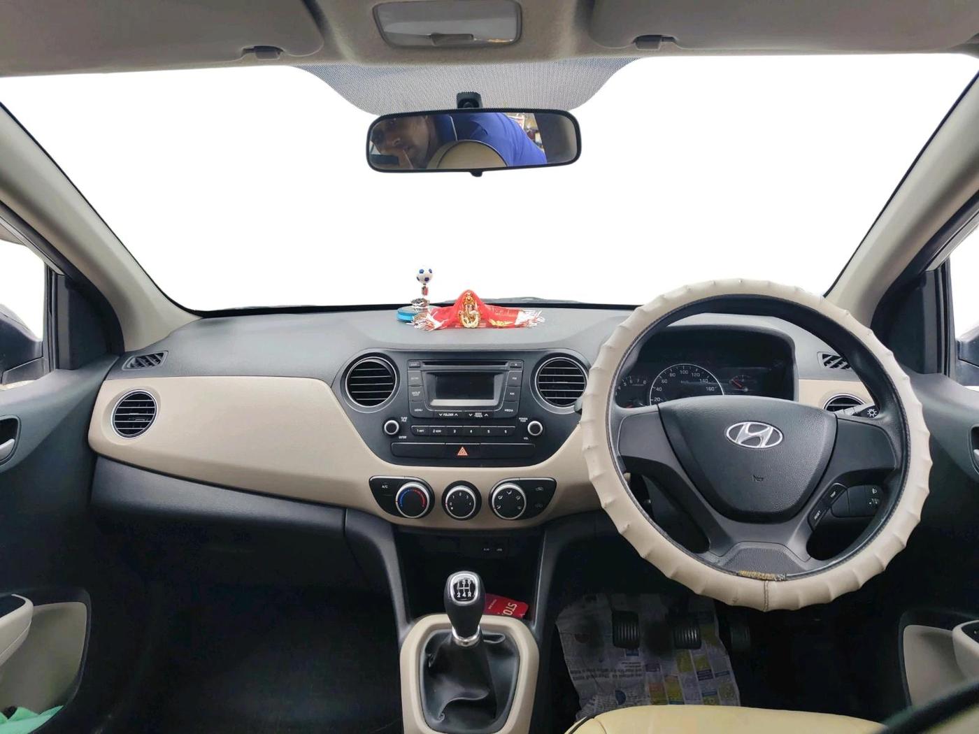 2014 Hyundai Grand i10 SPORTZ 1.2 KAPPA VTVT, Petrol, Manual, 34,704 km, interior