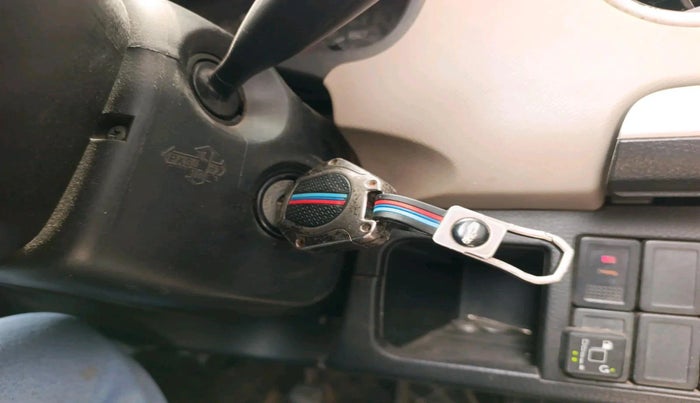 2016 Maruti Wagon R 1.0 LXI CNG, CNG, Manual, 1,00,919 km, interior