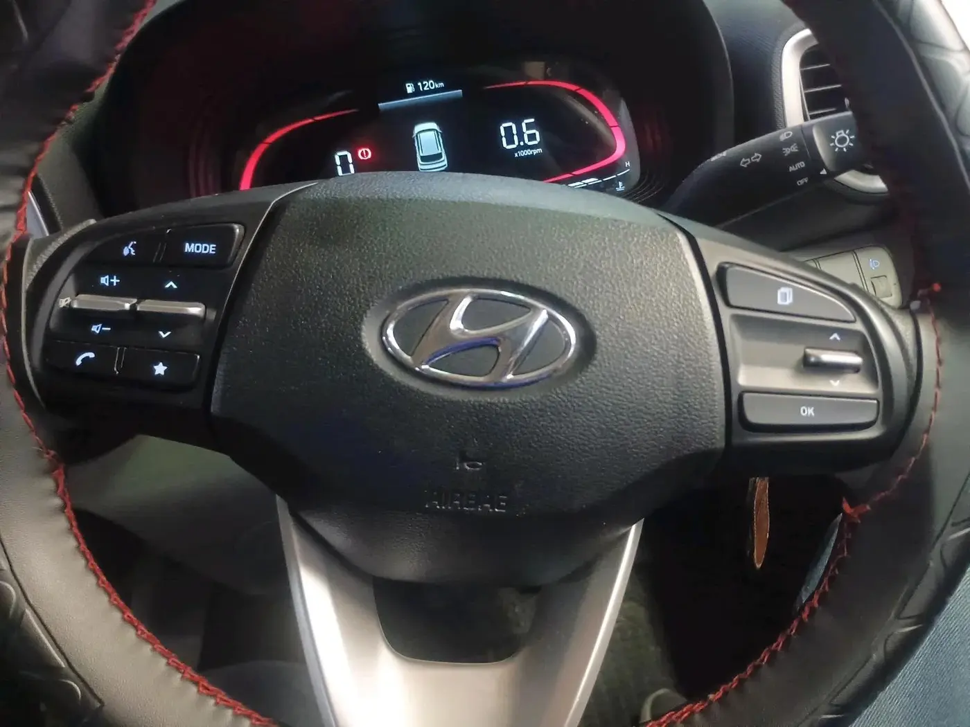 2024 Hyundai VENUE S 1.2, Petrol, Manual, 16,362 km, interior