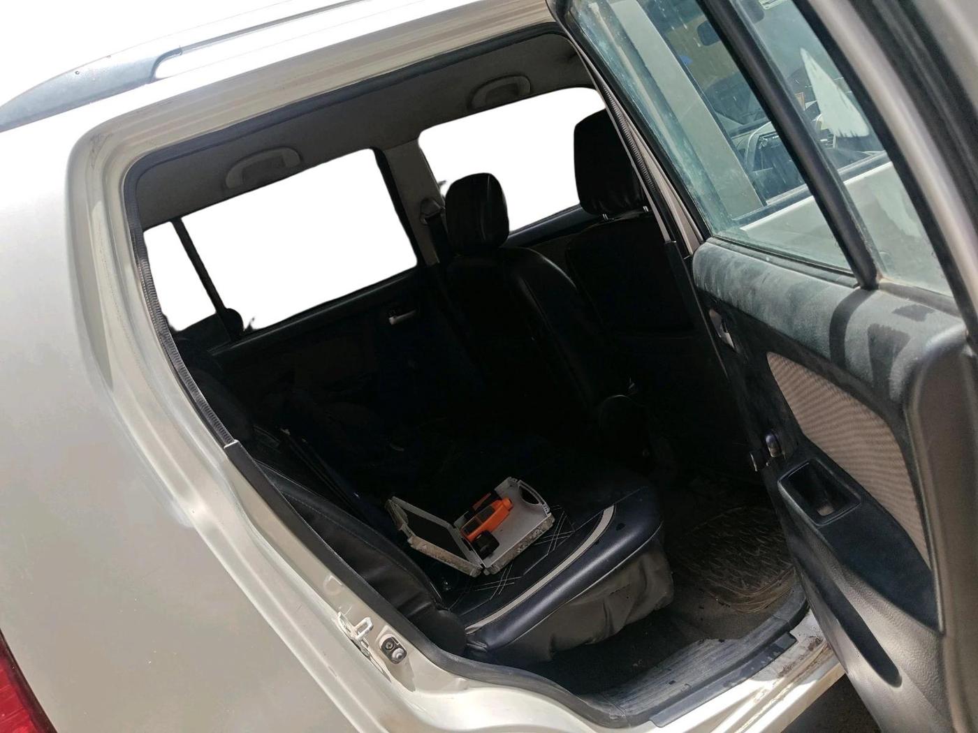 2014 Maruti Wagon R 1.0 LXI, CNG, Manual, 81,223 km, interior